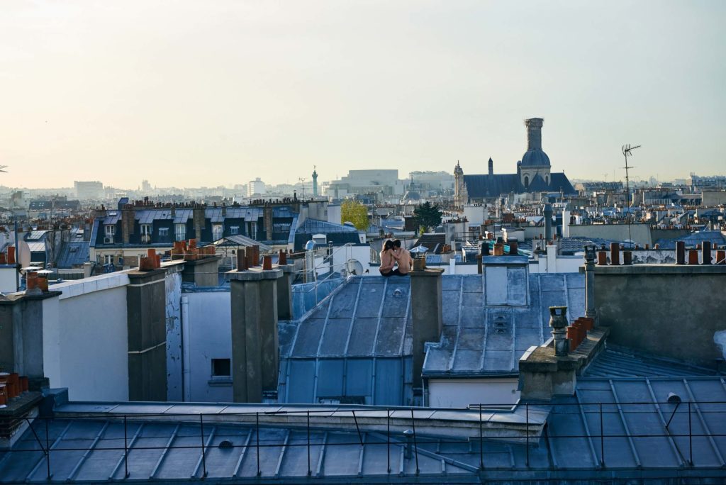 Lee — 24 hours over Paris
